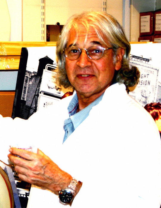 <span class='identity '><span class="identity__username">ALAN BERG</span></span> ALAN BERG