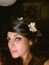 <span class='identity '><span class="identity__username">Royaltesse</span></span> Royaltesse