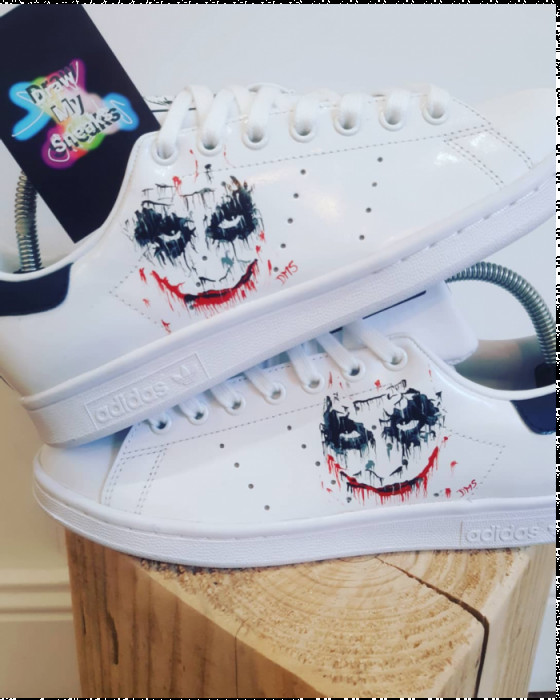 <span class='identity '><span class="identity__username">Drawmysneaks81</span></span> Drawmysneaks81