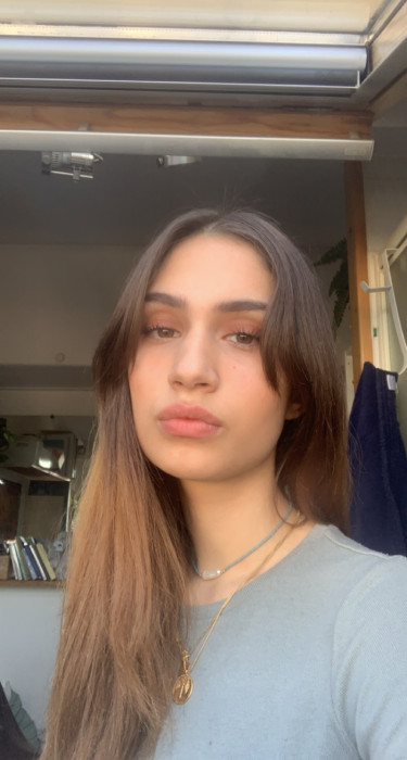 <span class='identity '><span class="identity__username">Ella</span></span> Ella