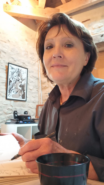 <span class='identity '><span class="identity__username">Odile CARITEAU</span></span> Odile CARITEAU