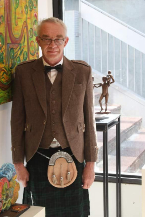 <span class='identity '><span class="identity__username">Prince Thierry Singer de Polignac Spencer</span></span> Prince Thierry Singer de Polignac Spencer