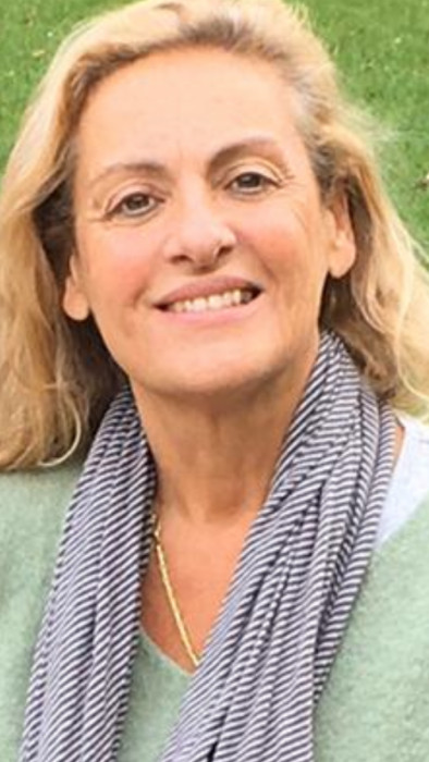 <span class='identity '><span class="identity__username">Sacha</span></span> Sacha