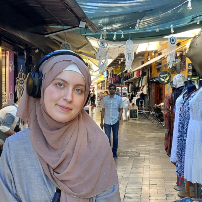 <span class='identity '><span class="identity__username">Aïma</span></span> Aïma