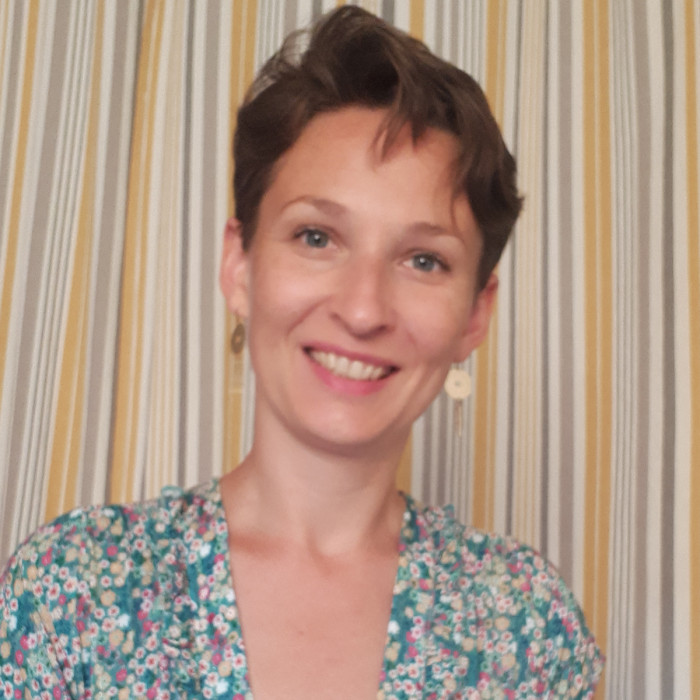 <span class='identity '><span class="identity__firstname">Aurélie </span> <span class="identity__name">Blanchet</span> </span> Aurélie Blanchet