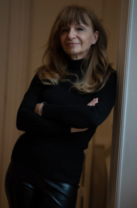 <span class='identity '><span class="identity__firstname">Corinne </span> <span class="identity__name">Voyant</span> </span> Corinne Voyant