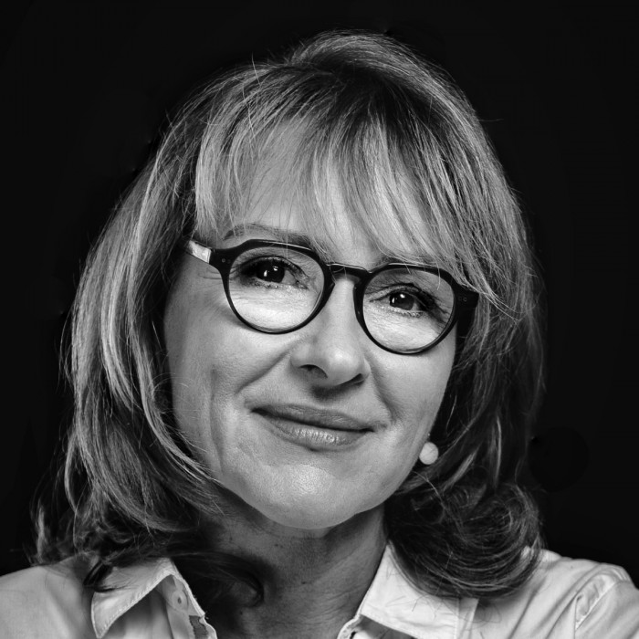 <span class='identity '><span class="identity__username">FLO</span></span> FLO