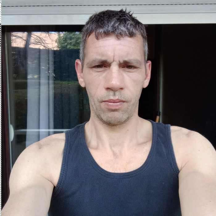 <span class='identity '><span class="identity__username">Pik</span></span> Pik