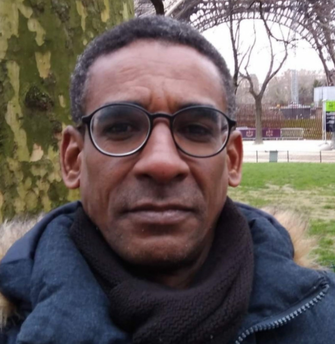 <span class='identity '><span class="identity__username">Josué Valentim</span></span> Josué Valentim