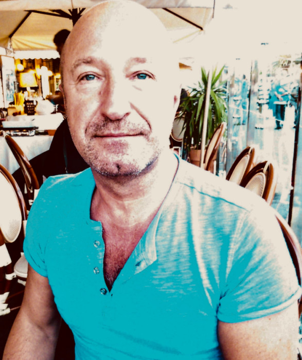 <span class='identity '><span class="identity__username">ArtistVadim</span></span> ArtistVadim