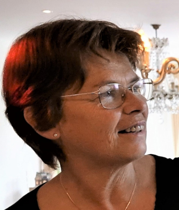 <span class='identity '><span class="identity__username">Tania Ohse</span></span> Tania Ohse