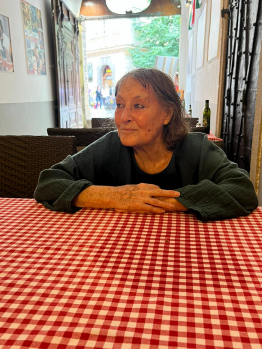 <span class='identity '><span class="identity__firstname">Hazel </span> <span class="identity__name">Karr</span> </span> Hazel Karr