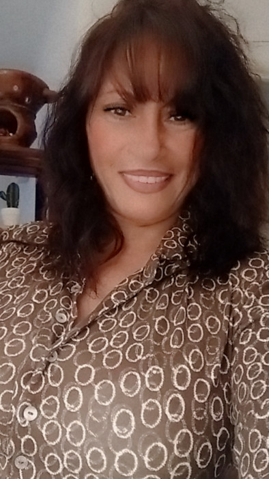 <span class='identity '><span class="identity__username">Florence Bzh</span></span> Florence Bzh