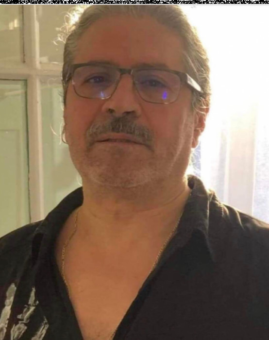 <span class='identity '><span class="identity__username">Tarék</span></span> Tarék