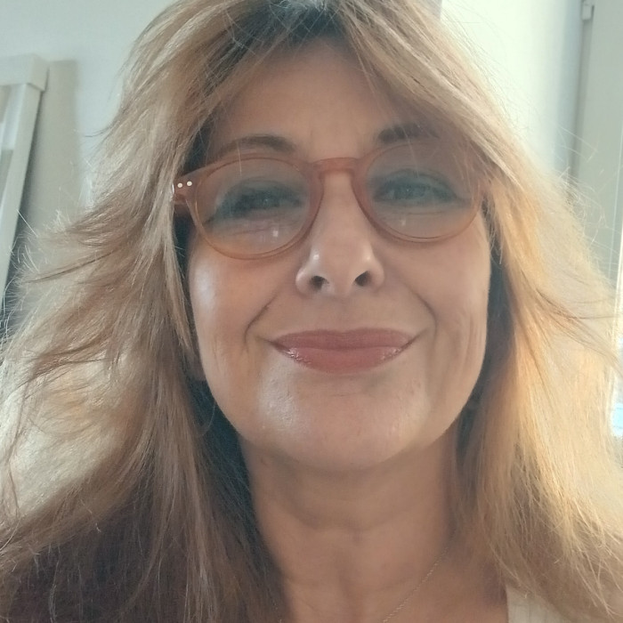 <span class='identity '><span class="identity__username">Mona Art</span></span> Mona Art