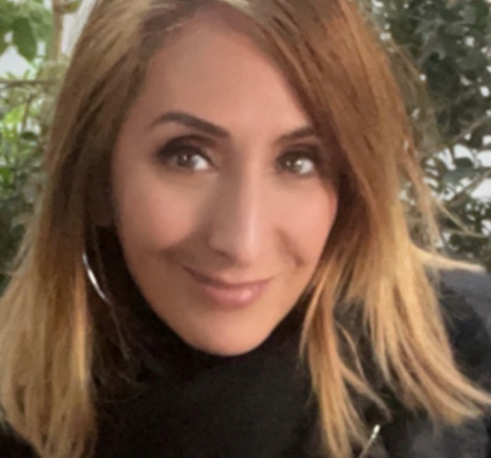 <span class='identity '><span class="identity__username">Ninaa</span></span> Ninaa