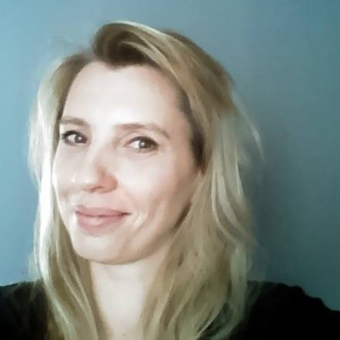 <span class='identity '><span class="identity__username">Laurayla</span></span> Laurayla