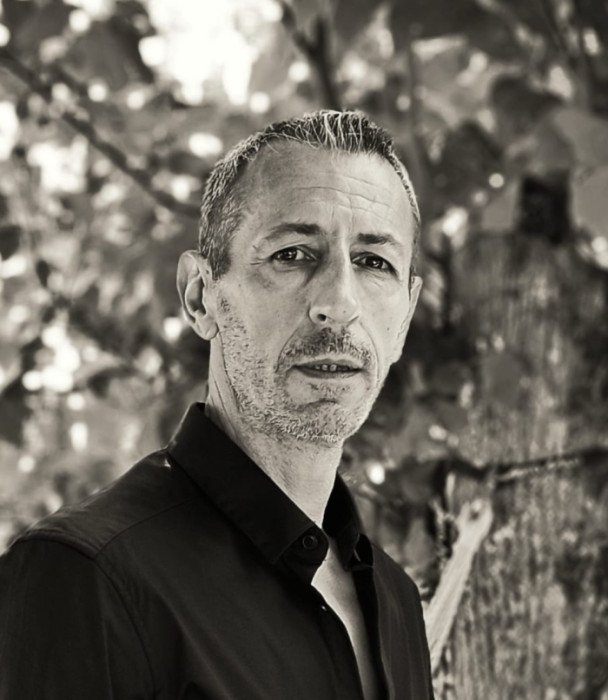 <span class='identity '><span class="identity__firstname">Alain </span> <span class="identity__name">Zitouni</span> </span> Alain Zitouni