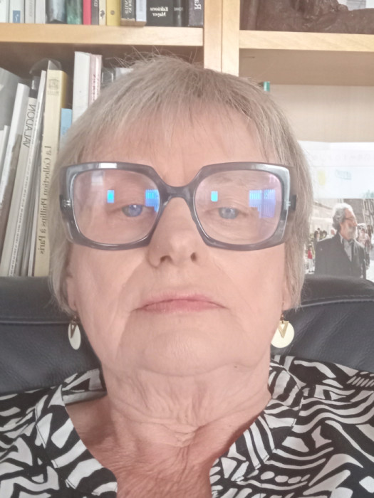<span class='identity '><span class="identity__username">Francoise Guillemain</span></span> Francoise Guillemain