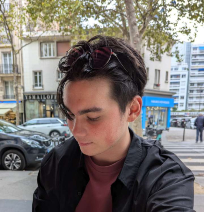 <span class='identity '><span class="identity__firstname">Stephane </span> <span class="identity__name">Chapuis</span> </span> Stephane Chapuis