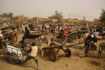 Jour de marché à MOPTI Sur le site d’ARTactif