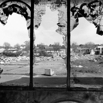 À TRAVERS LA FENÊTRE (NANTES CHANTENAY) Sur le site d’ARTactif