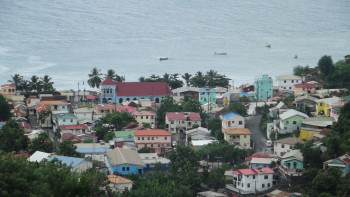 Œuvre contemporaine nommée « Les maisons colorées sur fond bleu », Réalisée par SEIDITADENISEART