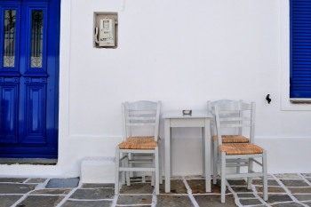 PLACE DU VILLAGE (ÎLE DE SERIFOS) Sur le site d’ARTactif