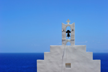 LE CLOCHER ET LA MER ÎLE DE SERIFOS Sur le site d’ARTactif