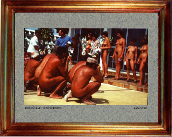 Œuvre contemporaine nommée « France, les photographes naturistes 1981 », Réalisée par EMILE RAMIS