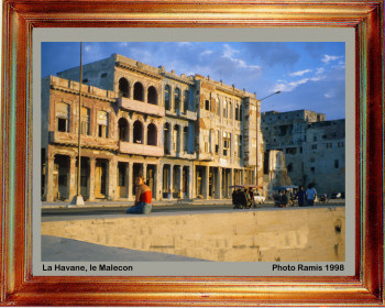 Œuvre contemporaine nommée « Cuba 1998 Edifices du Malecon », Réalisée par EMILE RAMIS