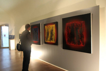 Œuvre contemporaine nommée « expo porto vecchio du 10 au 28 mai 2016, trois toiles en réaction aux évènements de 2015 », Réalisée par THIERRY LABRUYèRE
