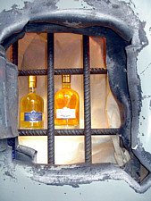 Œuvre contemporaine nommée « Trésoir du Whisky », Réalisée par LORD OF STEEL