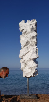 Œuvre contemporaine nommée « ICE », Réalisée par KARAYANNIS MARC-BERNARD