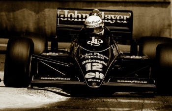 Œuvre contemporaine nommée « Ayrton Senna Lotus. Monaco. 1995 », Réalisée par DOMINIQUE LEROY