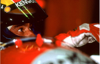 Œuvre contemporaine nommée « Réglage pour Ayrton Senna », Réalisée par DOMINIQUE LEROY