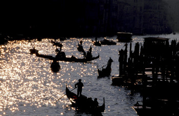 Œuvre contemporaine nommée « Gondoles... Venise. », Réalisée par DOMINIQUE LEROY