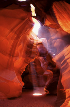 Œuvre contemporaine nommée « Antilope canyon, Arizona », Réalisée par DOMINIQUE LEROY