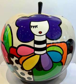 Œuvre contemporaine nommée « Diana Apple », Réalisée par VIRGINIA BENEDICTO SCULPTURES