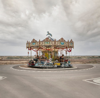 Œuvre contemporaine nommée « The Carousel », Réalisée par EMMANUEL PASSELEU