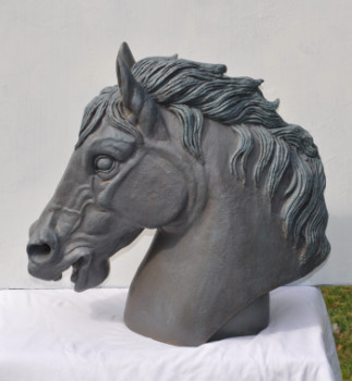 Œuvre contemporaine nommée « Le cheval de guerre », Réalisée par PHILIPPE JAMIN