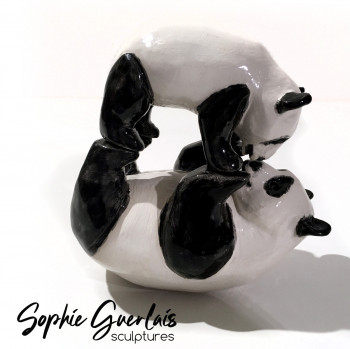 Œuvre contemporaine nommée « Pandas mère et son petit », Réalisée par SOPHIE GUERLAIS