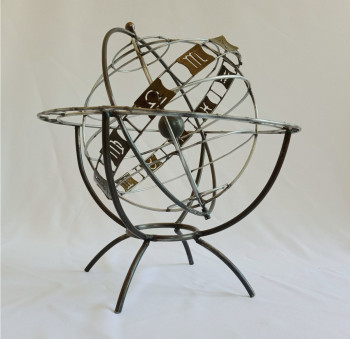 Œuvre contemporaine nommée « Sphère armillaire », Réalisée par LIKIS