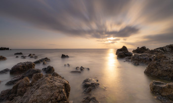 Œuvre contemporaine nommée « Antibes au premières lueurs du matin », Réalisée par SOPHIEPHOTOGRAPHY