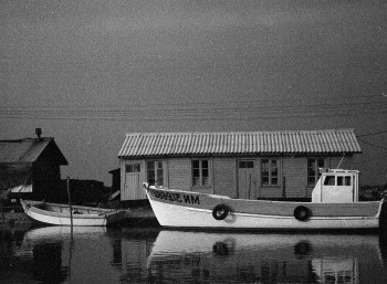 Œuvre contemporaine nommée « Les cabanes ostréicoles sur la Seudre », Réalisée par CASSANDRE