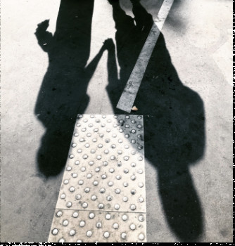 Œuvre contemporaine nommée « Duo-shadow », Réalisée par HELYS’PHOTO