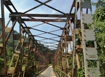 Œuvre contemporaine nommée « Pont de sounda », Réalisée par AIMéE NKOUNKOU