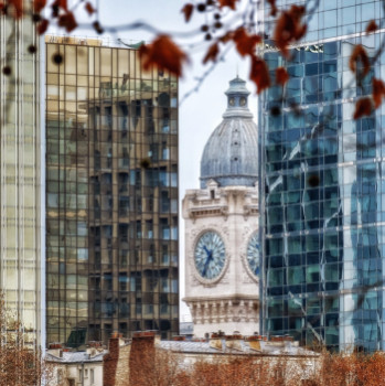 Œuvre contemporaine nommée « La tour de l'horloge », Réalisée par DIDIER LECOMTE