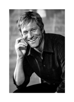 Œuvre contemporaine nommée « Aaron Eckhart », Réalisée par MIGUEL DUVIVIER