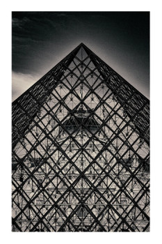 Œuvre contemporaine nommée « Pyramide », Réalisée par MIGUEL DUVIVIER